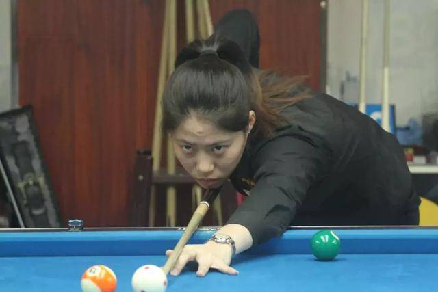 是运动员竞 是运动员竞