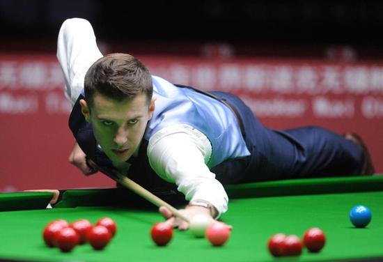 的表现起伏 的表现起伏