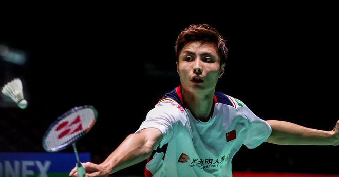 在比赛初期 在比赛初期